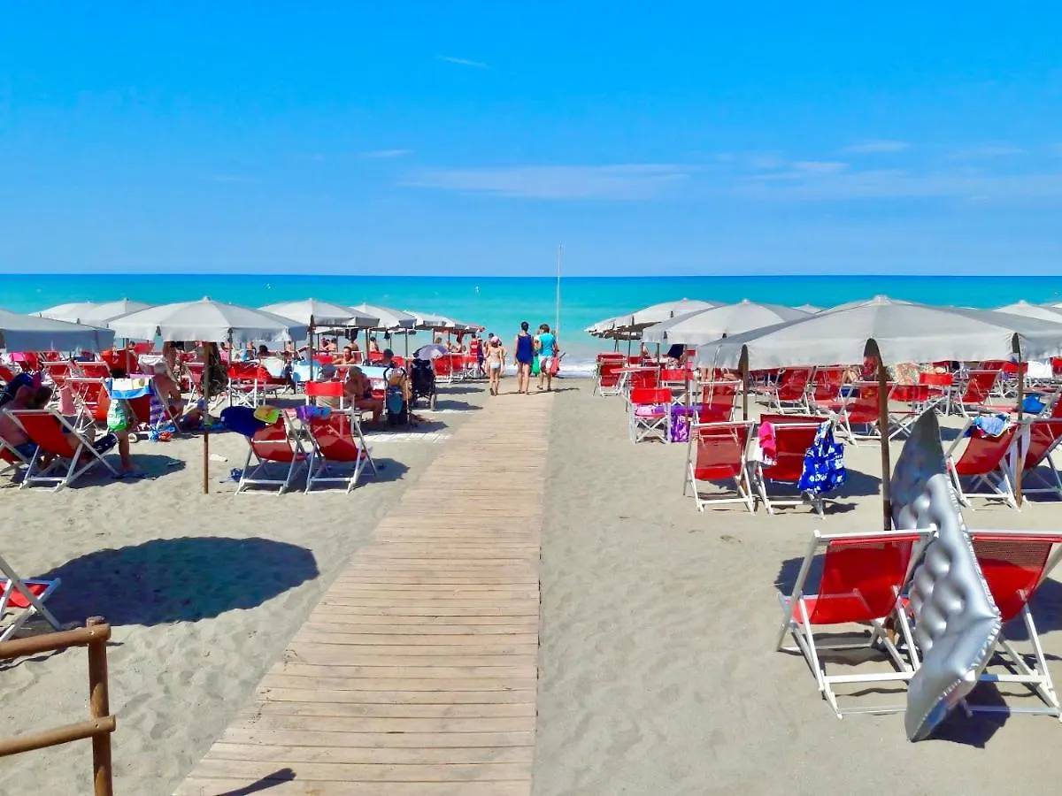 Appartamento Sul Mare - Toscana - Marina Di Bibbona Riviera Degli Etruschi アパート